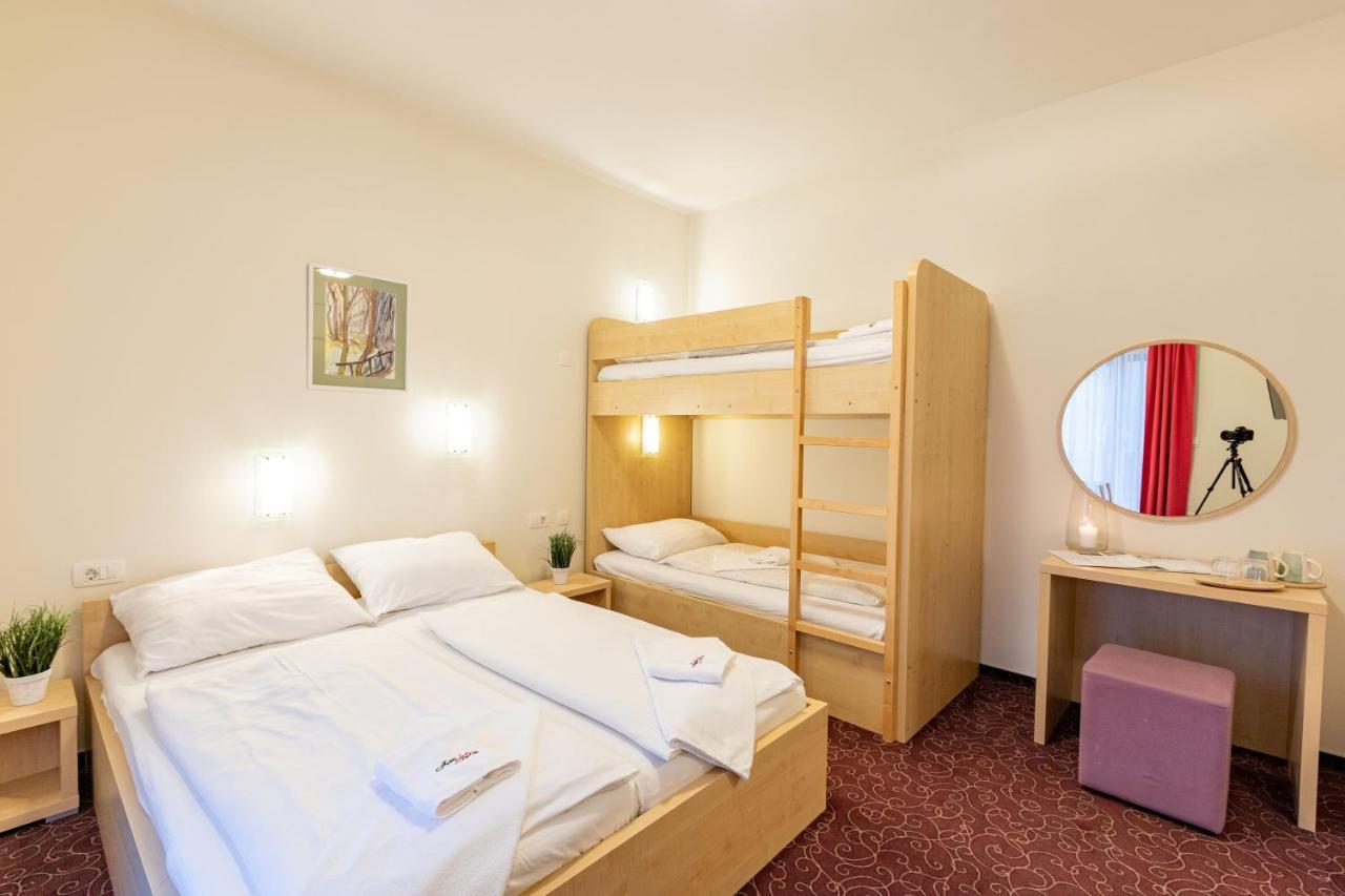 Hotel Jakec Trije Kralji Na Pohorju Zgornja Loznica 외부 사진